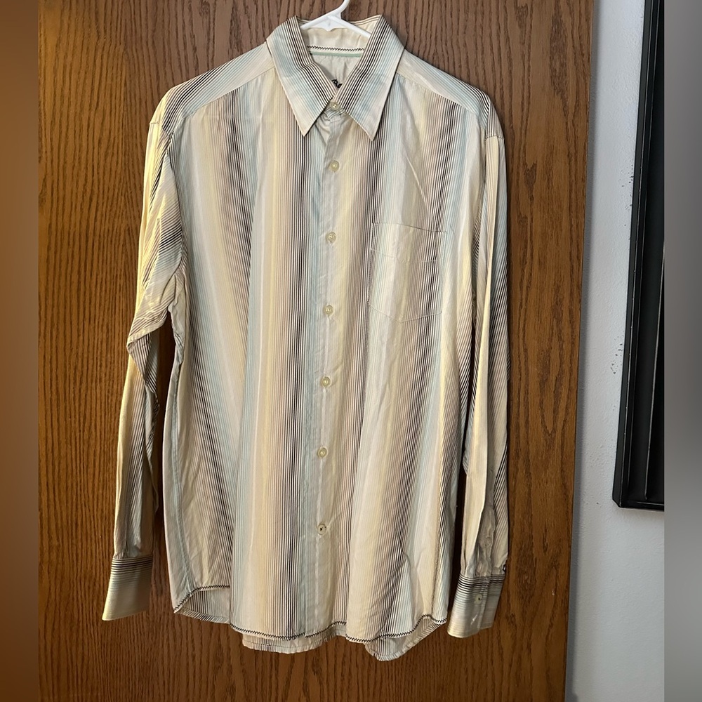 Tommy Bahama  100% Silk long sleeve button down shirt size M